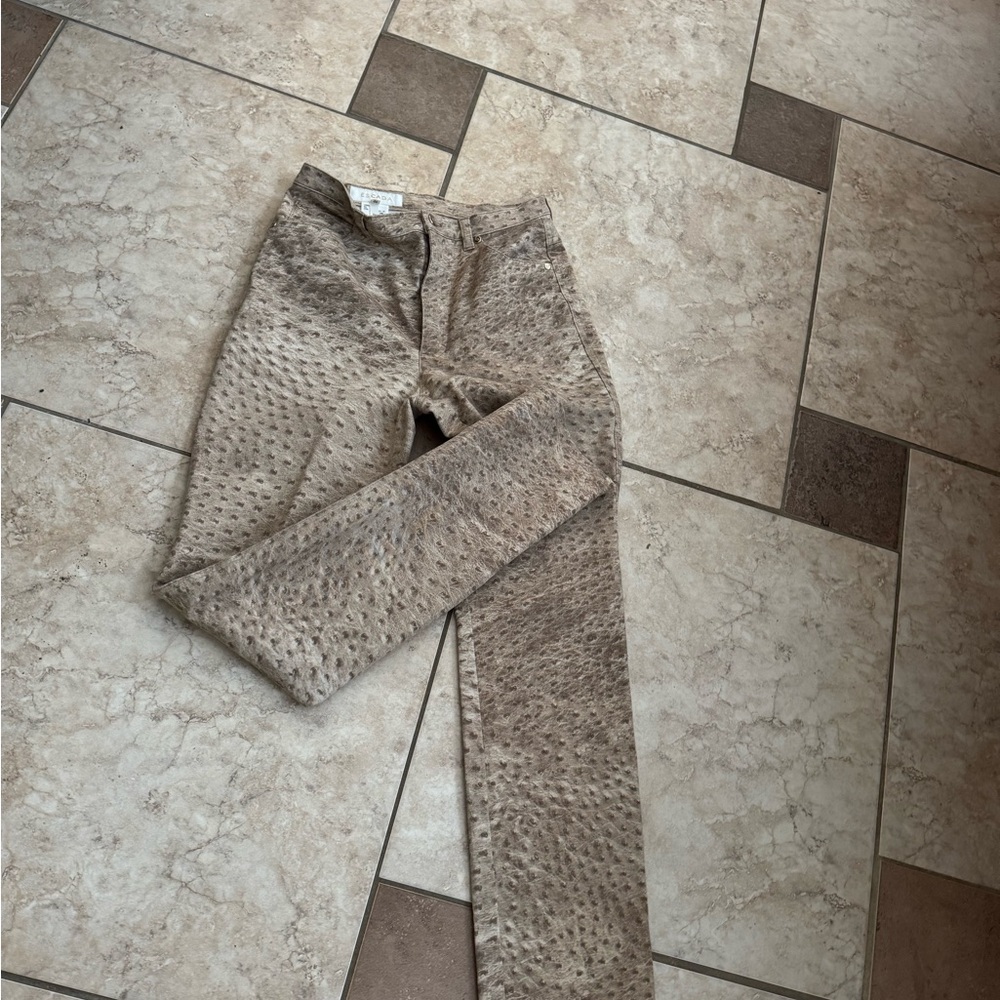 Escada Textured Beige Straight Leg Pants